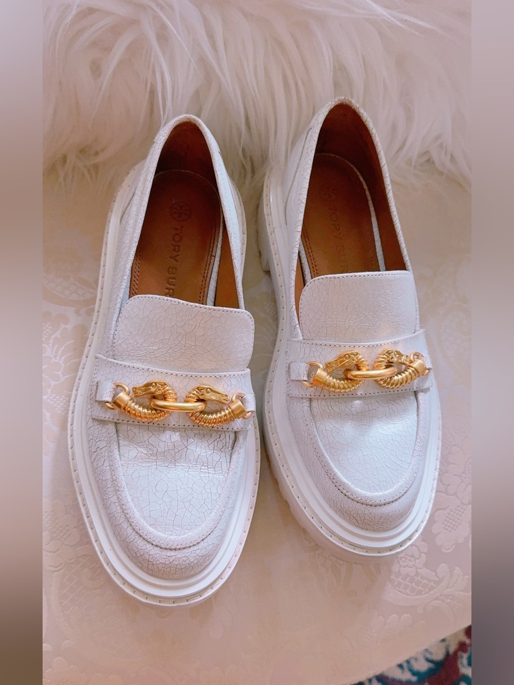 Tory Burch Cream Leather Loafer with Gold Chain Trim